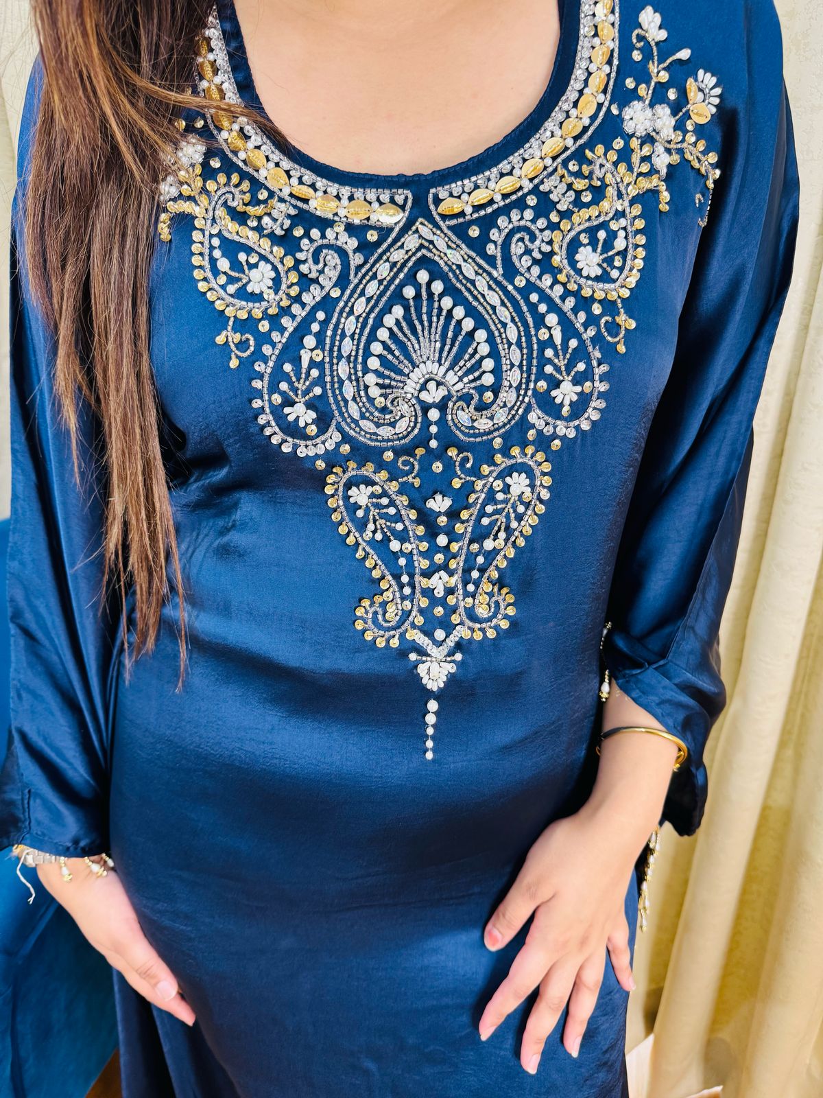 "VISHI" TWO PIECE SET