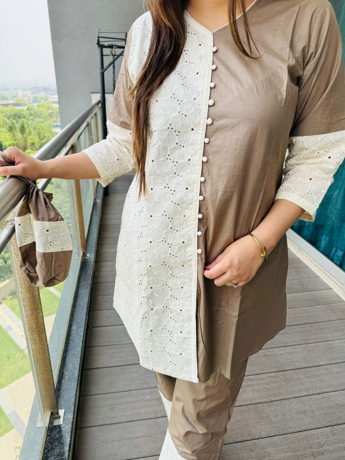 "TEAMI" TWO PIECE SET WITH POTLI "BEIGE"
