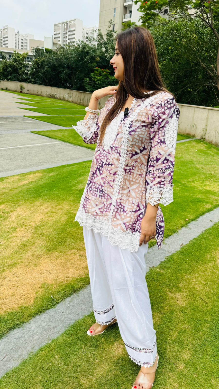 "BANDHINI" TWO PIECE SET
