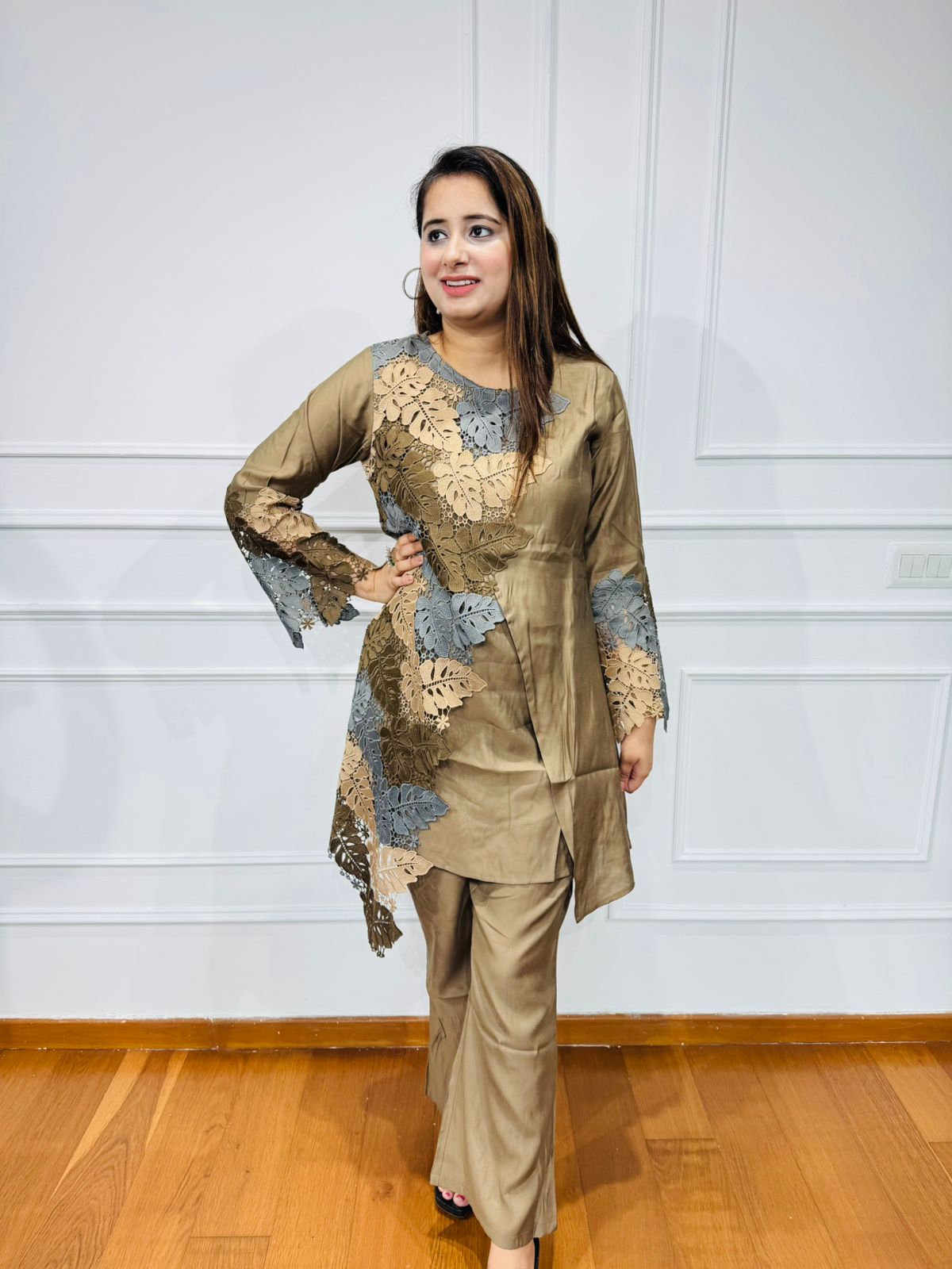 "DHUNN" TWO PIECE SET "BROWN"