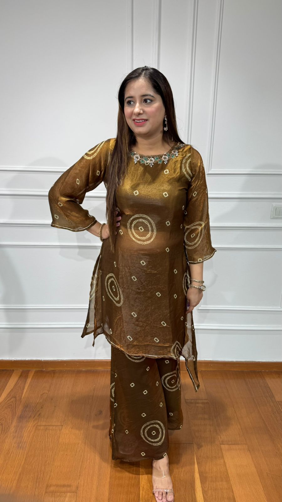 Varshika💃(BROWN)