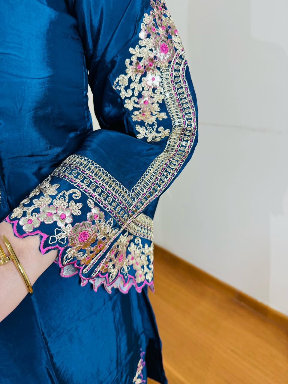 "VERKA" TWO PIECE SET (BLUE)