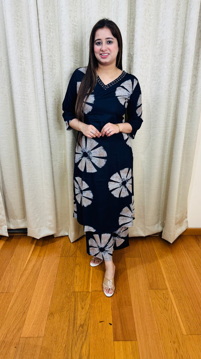 "PALAK" TWO PIECE SET