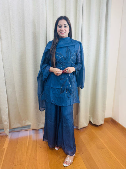 "TIRA" THREE PIECE SET