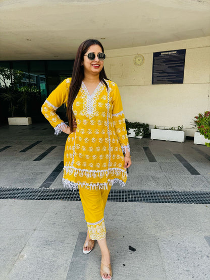 "TITLI" TWO PIECE SET "YELLOW"