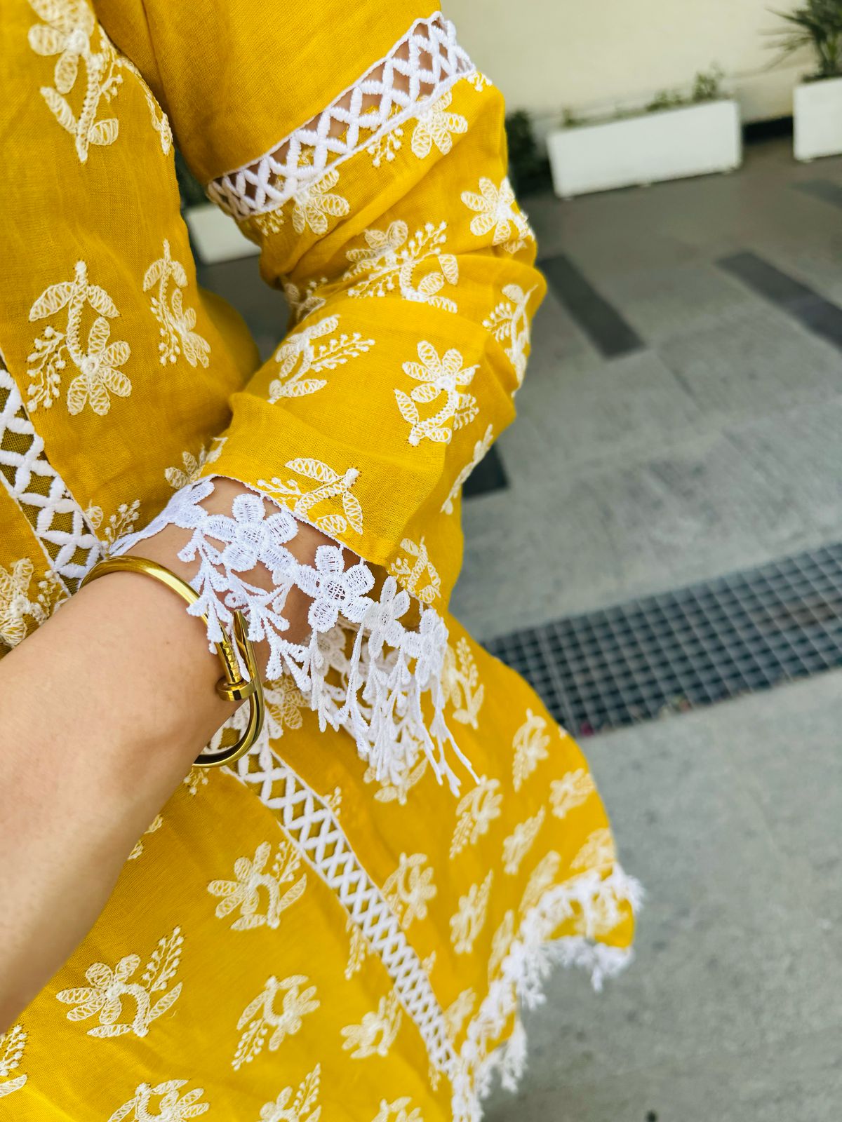 TITLI | Women's Yellow Blue Floral Embroidered Kurta Set | White Lace Net Sleeves Pant Suit