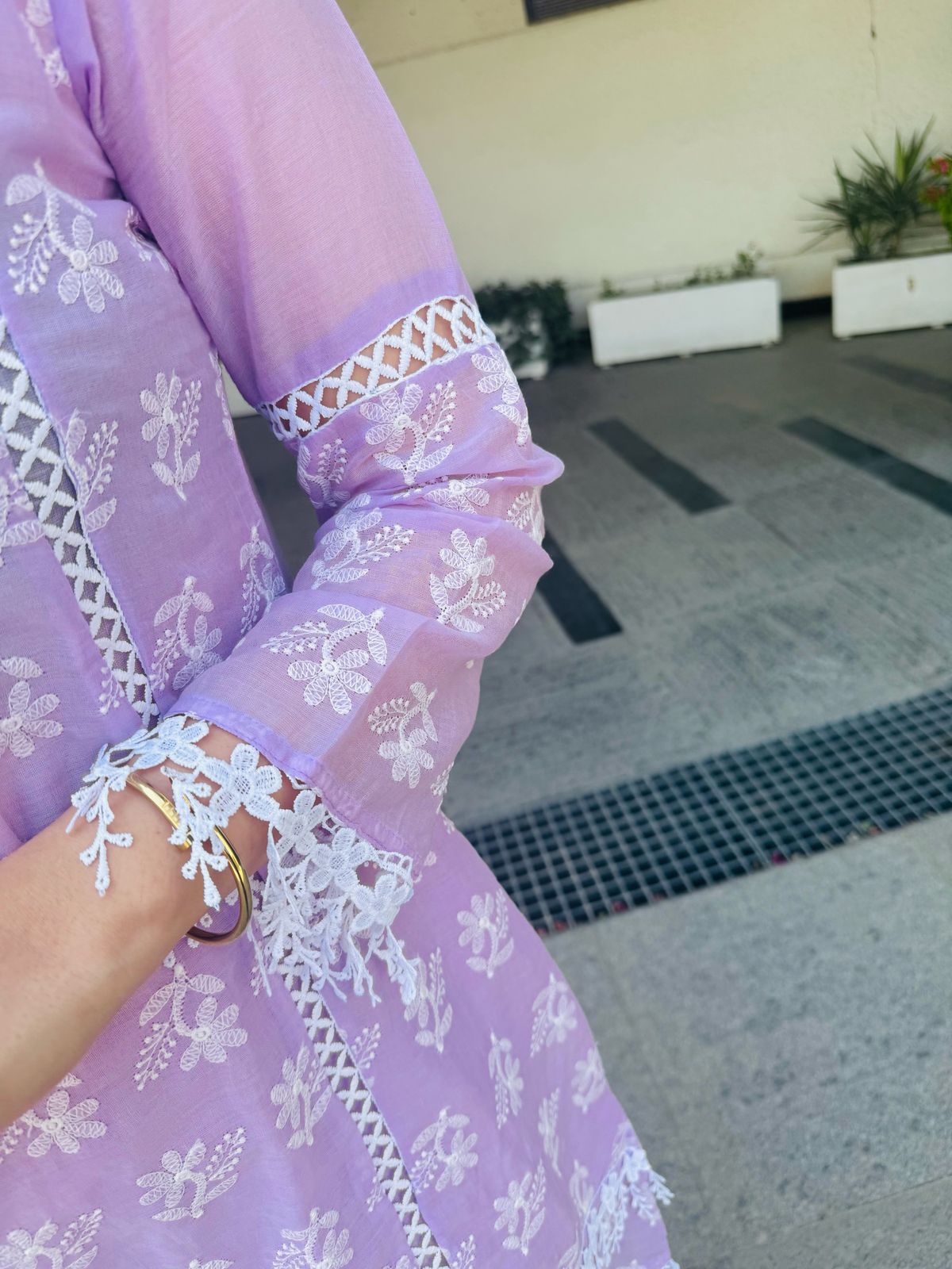 TITLI | Women's Pink Floral Embroidered Kurta Set | White Lace Net Sleeves Pant Suit