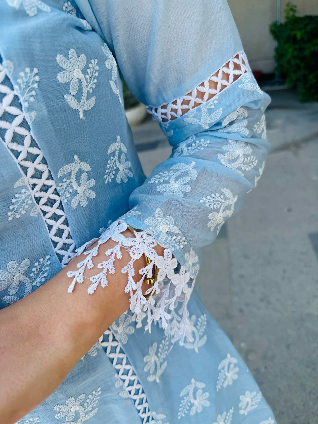 TITLI | Women's Light Blue Floral Embroidered Kurta Set | White Lace Net Sleeves Pant Suit