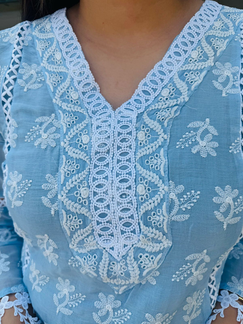 TITLI | Women's Light Blue Floral Embroidered Kurta Set | White Lace Net Sleeves Pant Suit