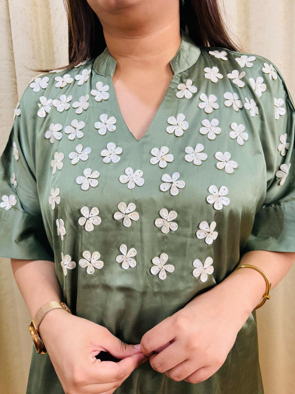 ANAHITA | Green Embroidered Asymmetrical Kurta Set | Daisy Kaftan Top with Cream Pants for Women