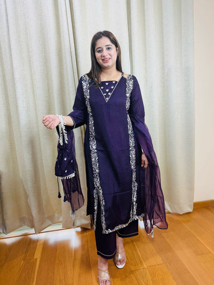 MADHUBALA DESIGNER SUIT