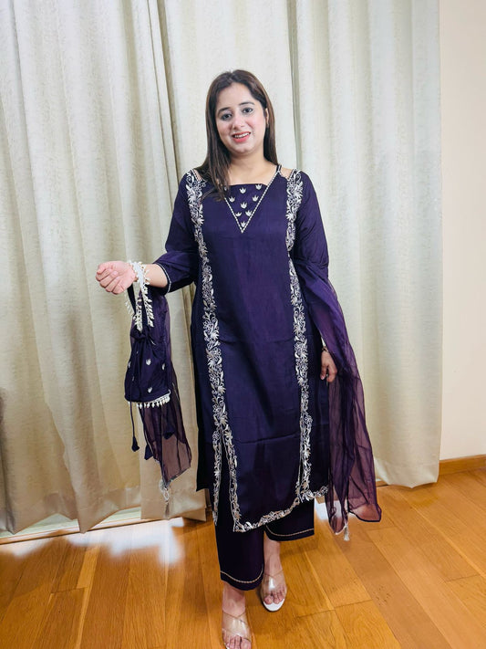 MADHUBALA DESIGNER SUIT