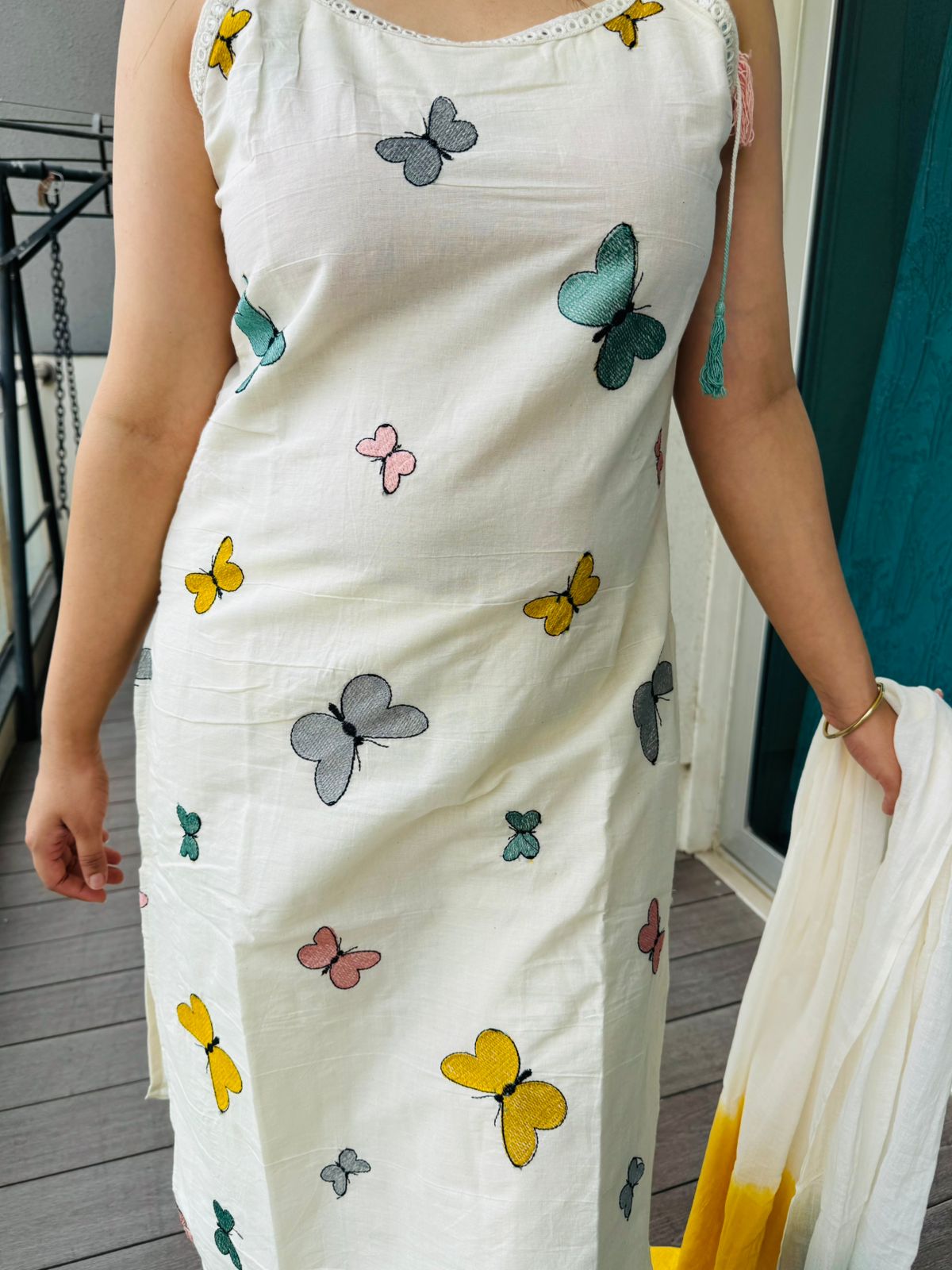 TITLI | Women’s White Butterfly Kurta Set | Sleeveless Suit with Yellow Dip-Dye Dupatta