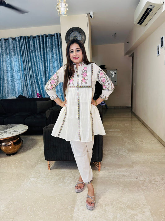 "AKSHARA" TWO PIECE SET "WHITE"