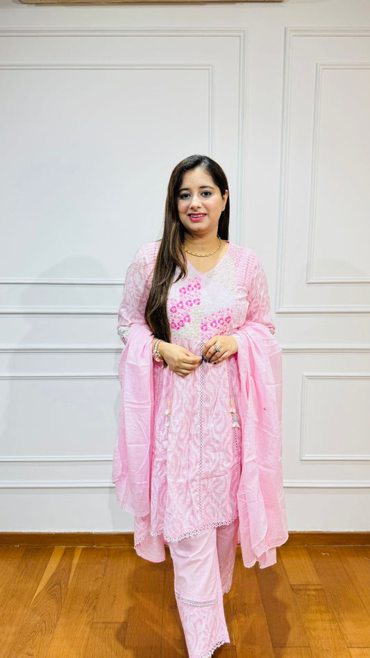 MANVI DESINGER SUIT