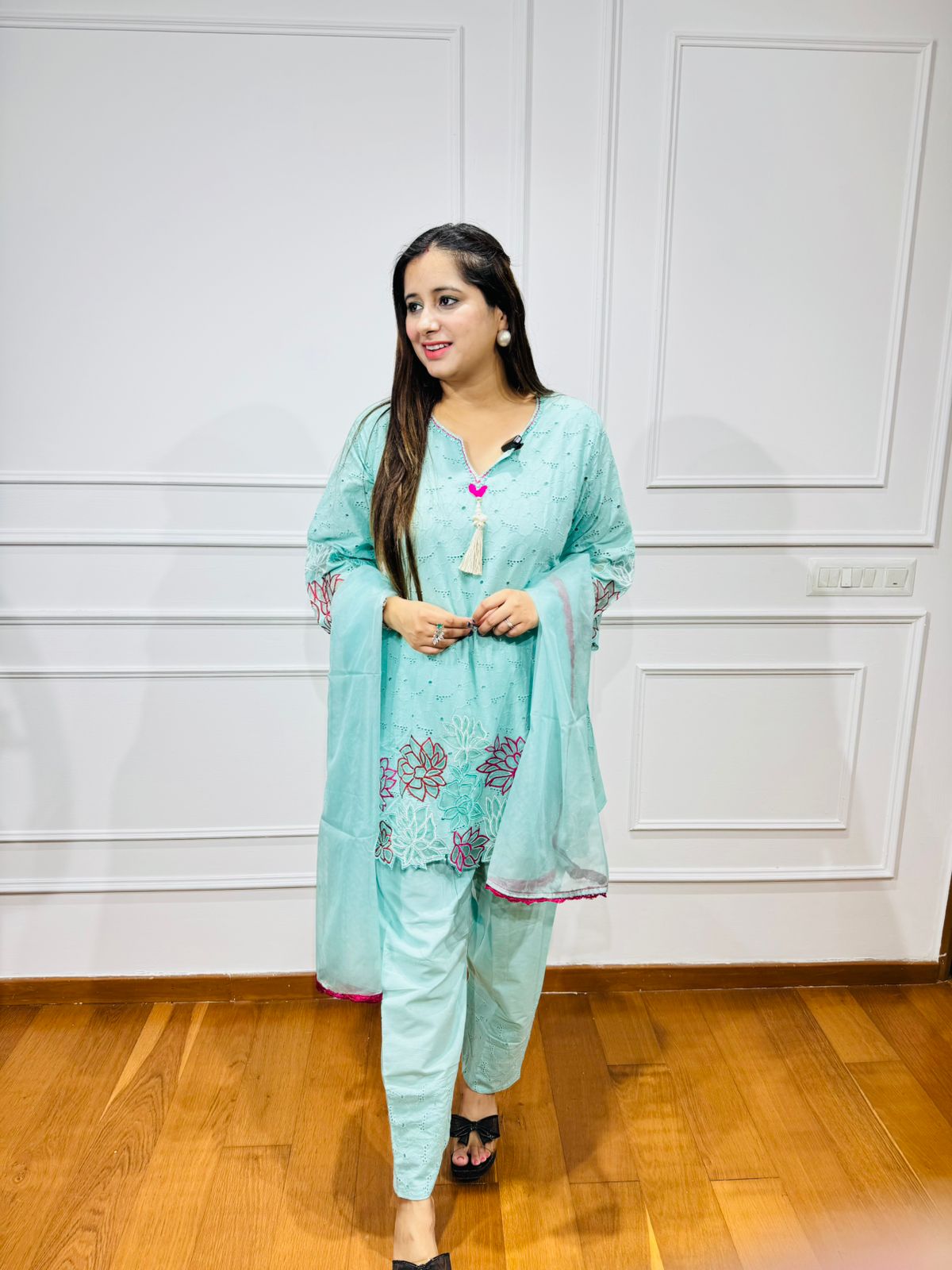 VANIMA | Mint Green Chikan Kurta Suit Set with Pink Floral Embroidery – Summer Casual Collection