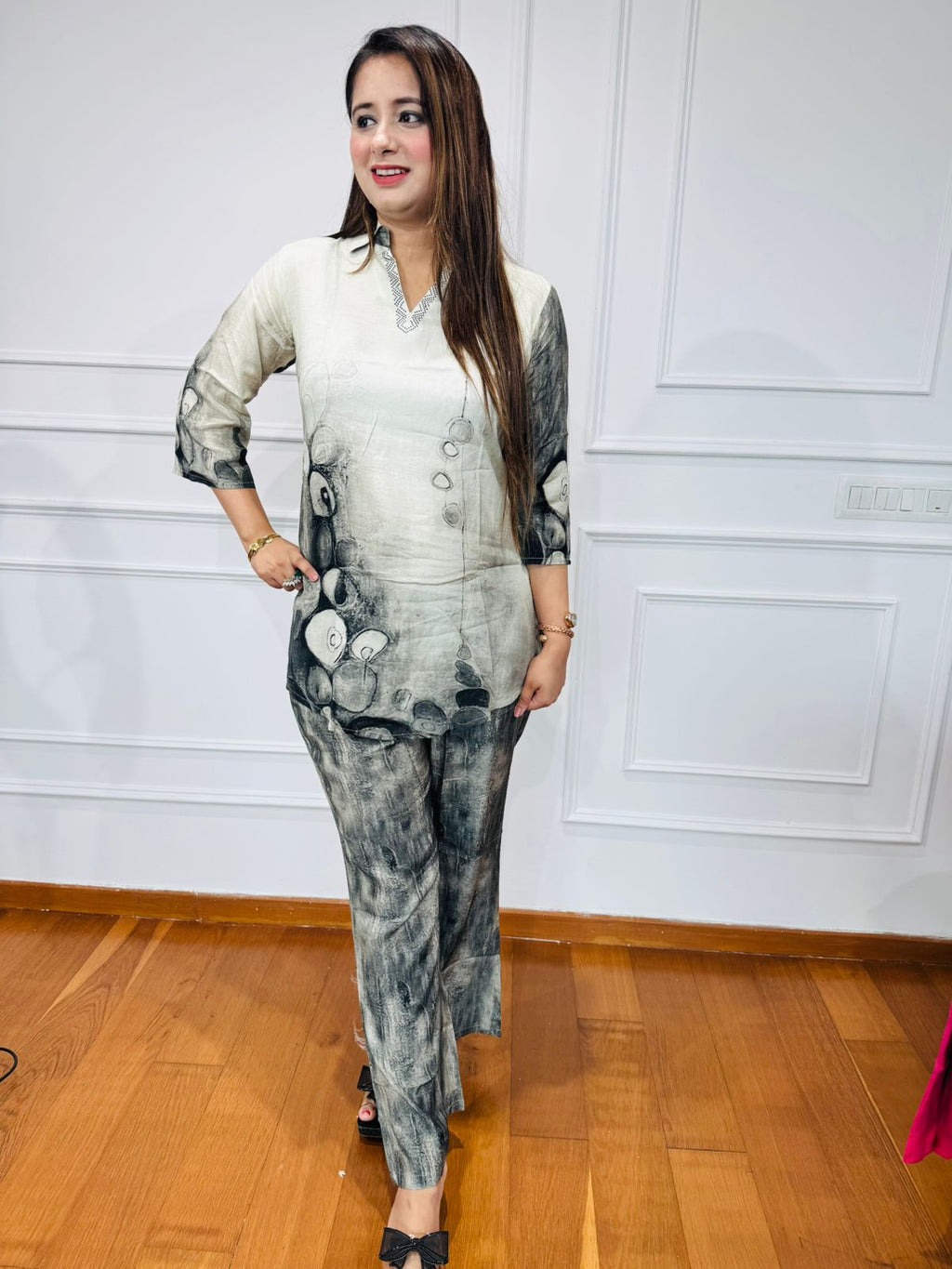 ROSHITA | Grey Art Print Co-ord Set – Designer Summer Casual Statement Collection