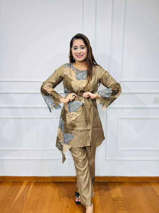 "DHUNN" TWO PIECE SET "BROWN"