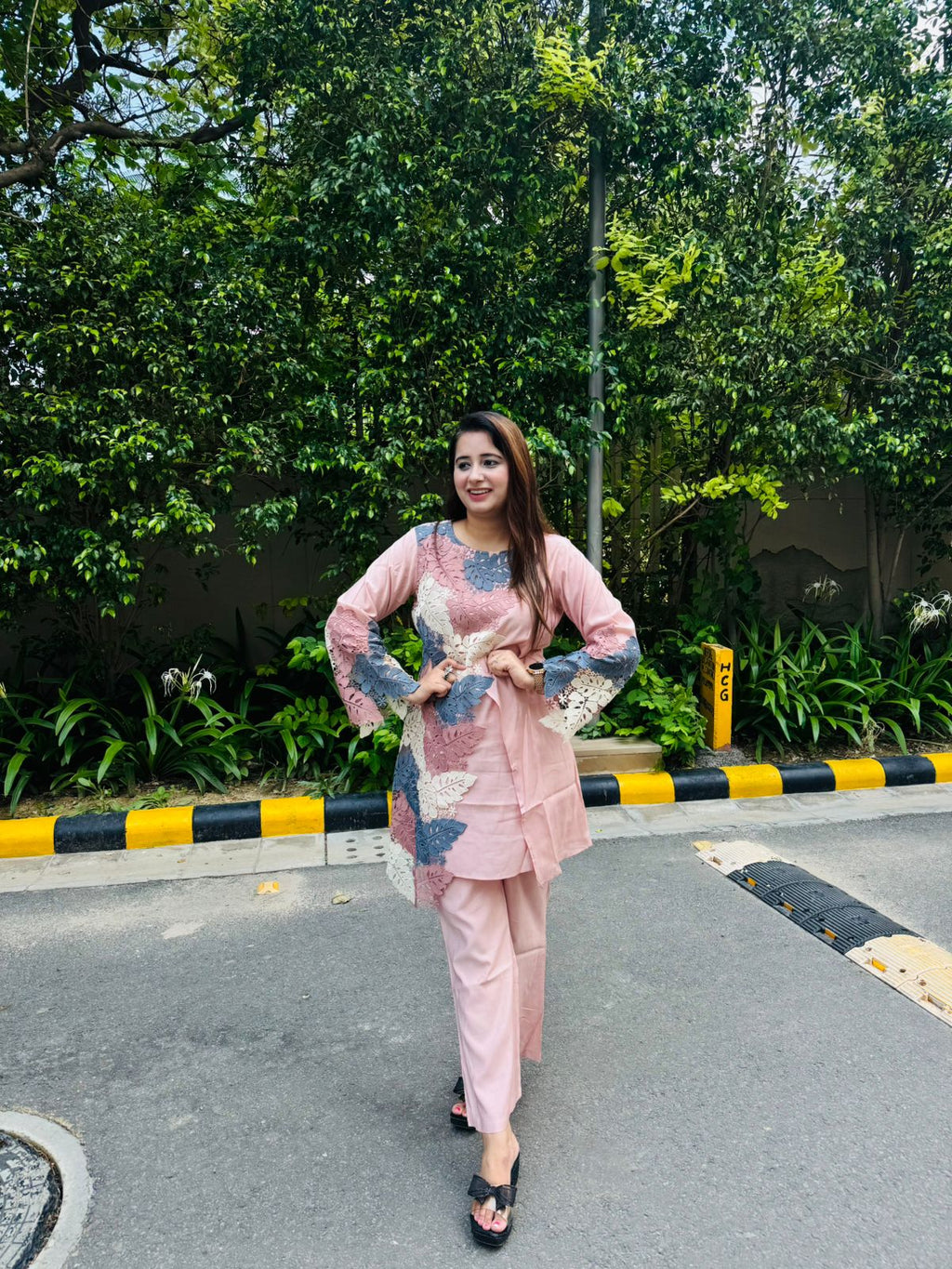 DHUNN | Blush Pink Leaf Appliqué Kurta Coordset – Casual Statement Ethnic Collection