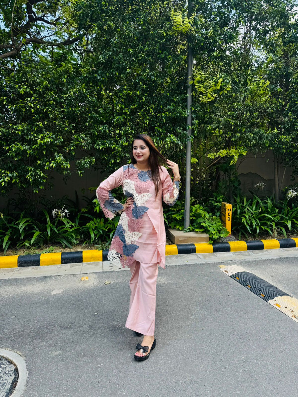 DHUNN | Blush Pink Leaf Appliqué Kurta Coordset – Casual Statement Ethnic Collection