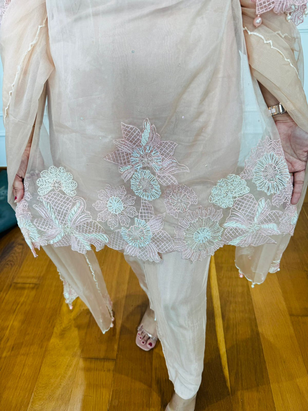 Katrina💫 | Pastel Pink Floral Embroidered Suit Set with Dupatta