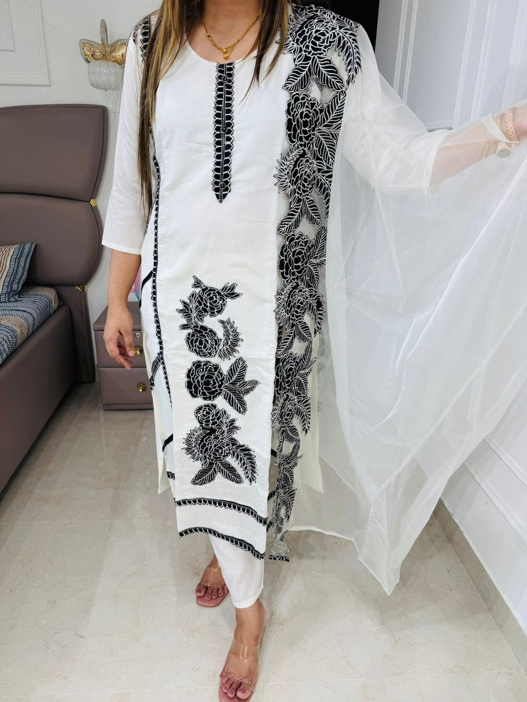 Rishi💃 | Designer White Kurta Set – Black Floral Embroidery & Sheer Dupatta