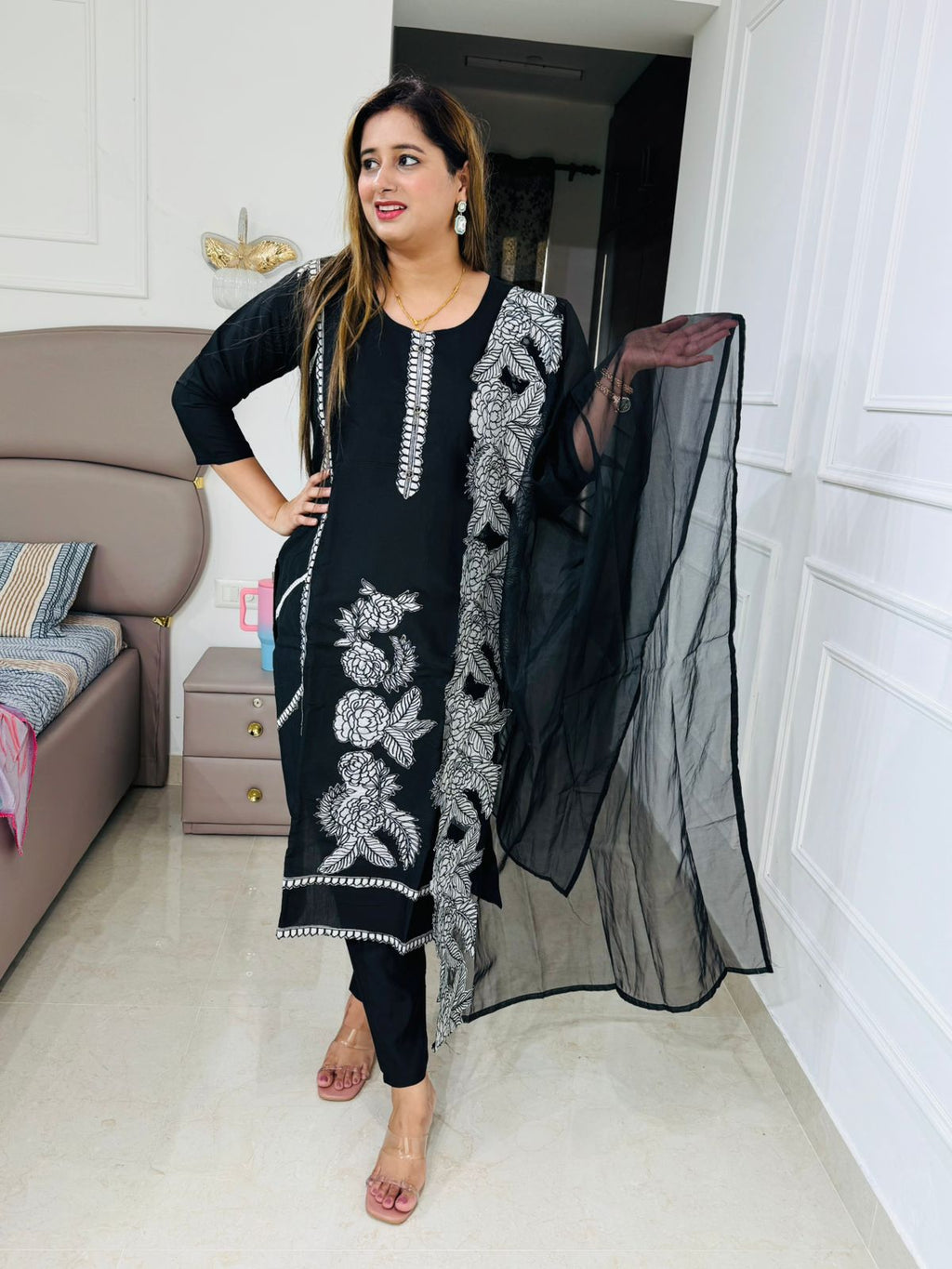 Rishi💃 | Designer Black Floral Kurta Set – White Embroidery & Sheer Dupatta