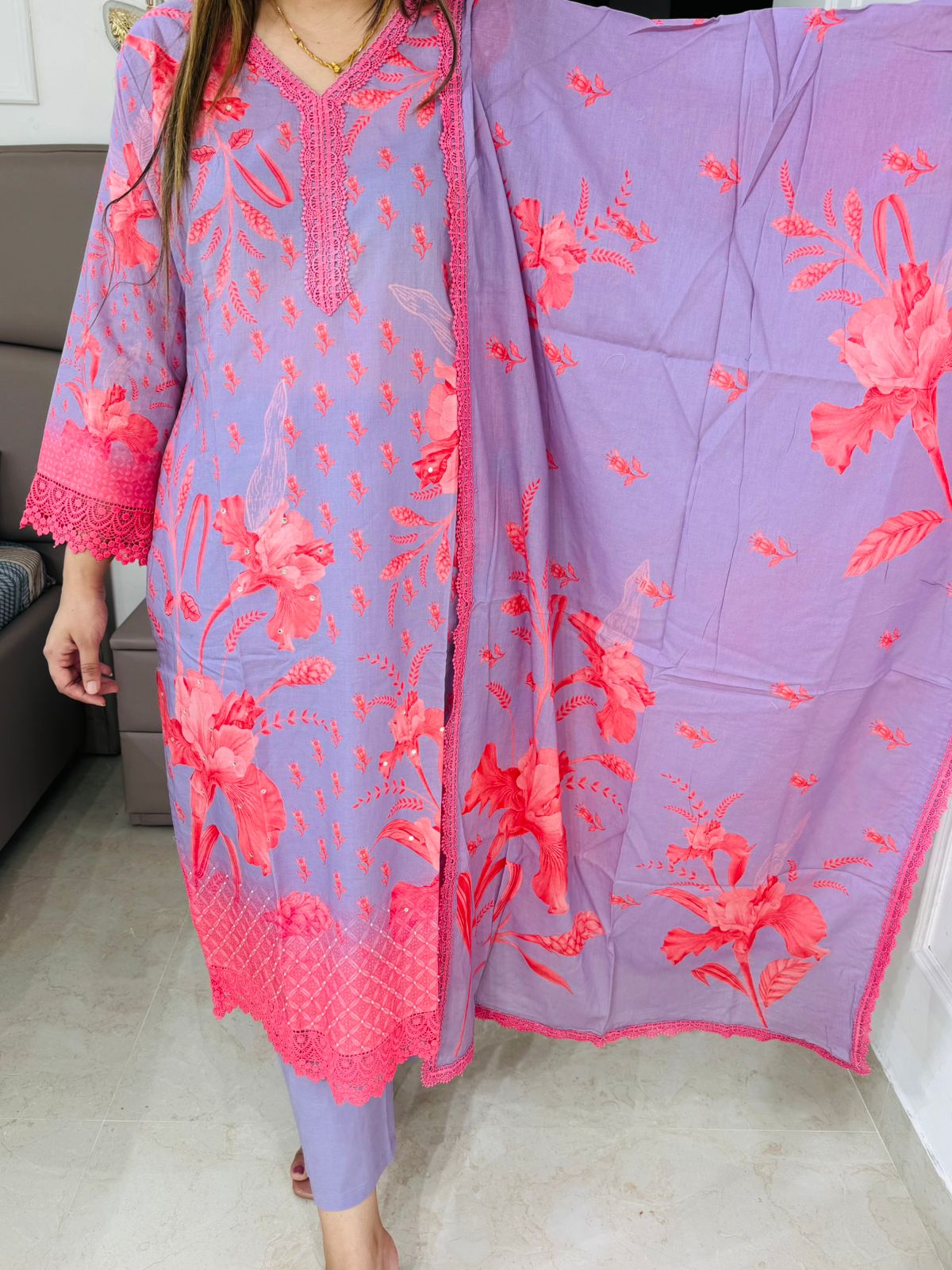 Kirna🧘‍♀️ | Lavender Printed Kurta & Pant Set – Pink Floral Design with Dupatta