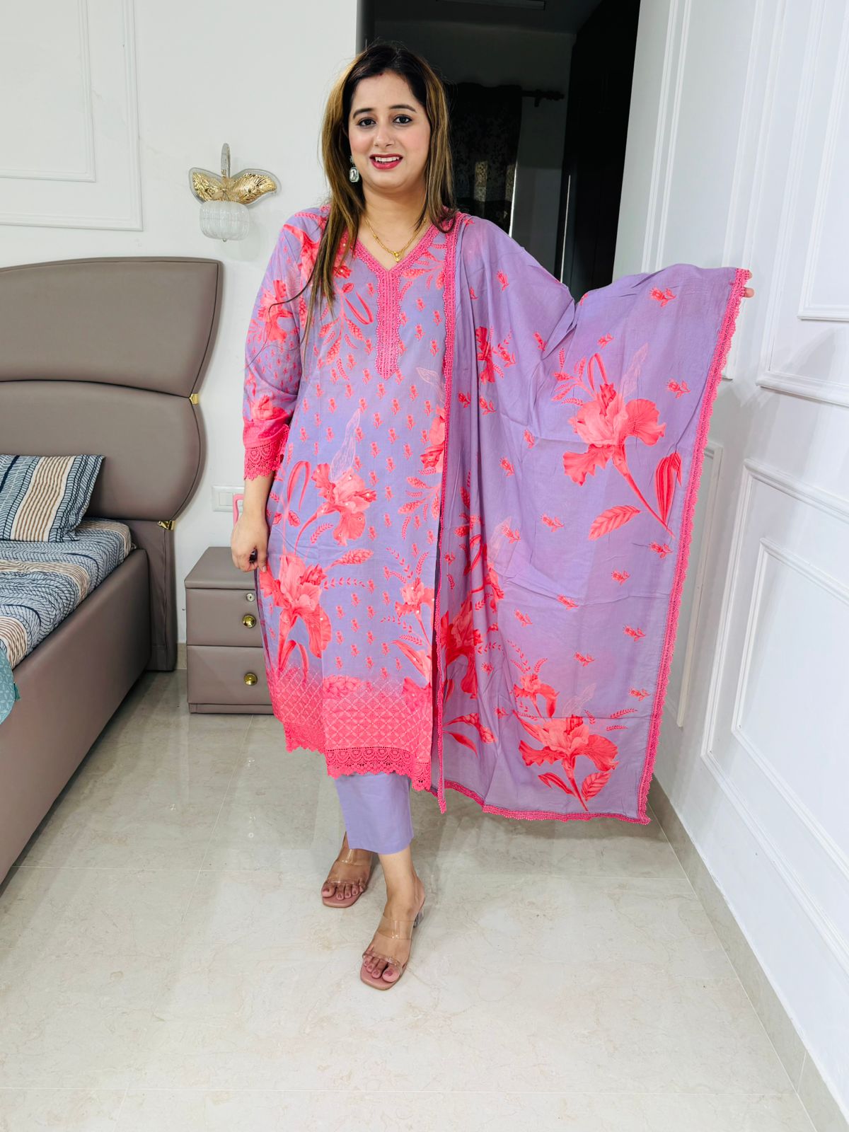 Kirna🧘‍♀️ | Lavender Printed Kurta & Pant Set – Pink Floral Design with Dupatta