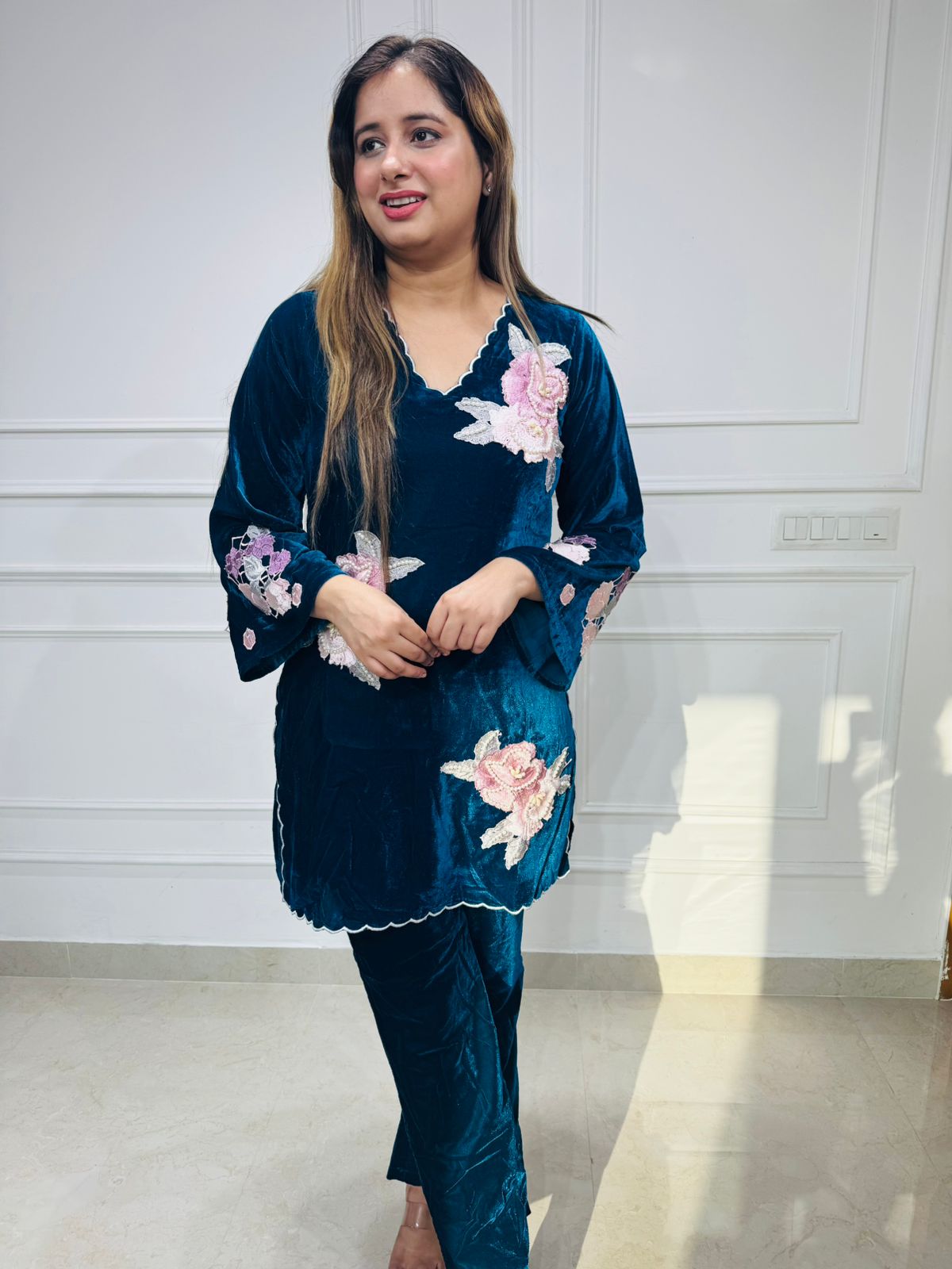 Moda🪡 | Teal Blue Velvet Co-ord Set with 3D Floral Embroidery