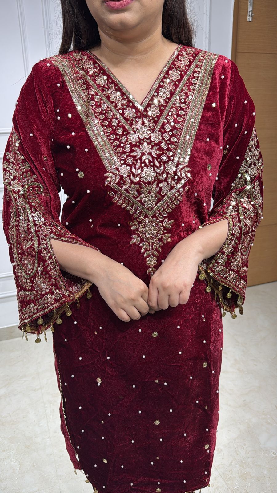 Siana💎 | Velvet Maroon Embroidered Suit Set with Zari Dupatta