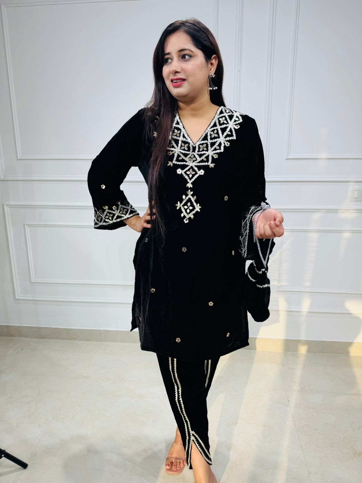 Zyra | Black Velvet Embroidered Kurta Set