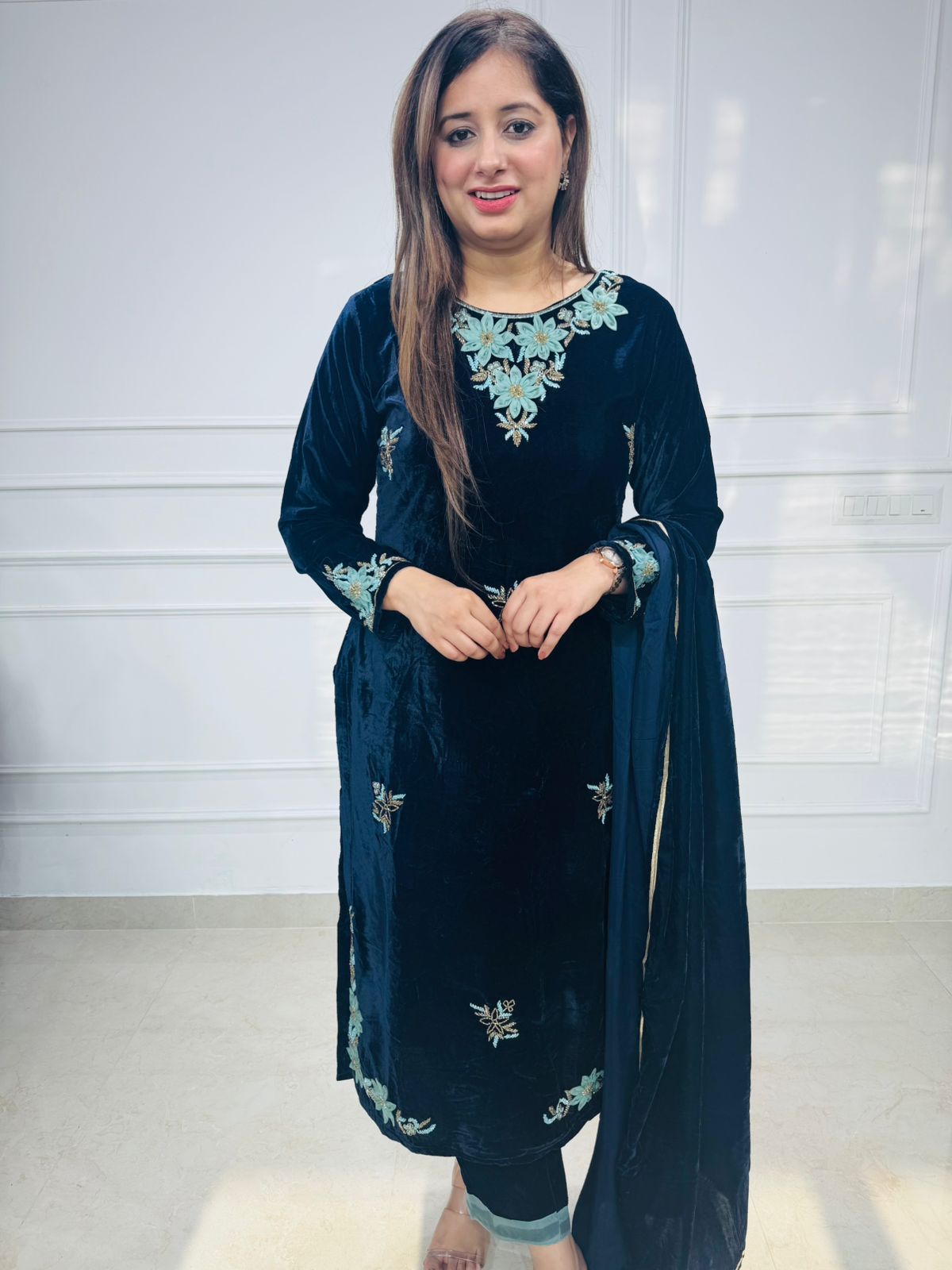 Eclipse | Embroidered Velvet Kurta Set in Midnight Blue