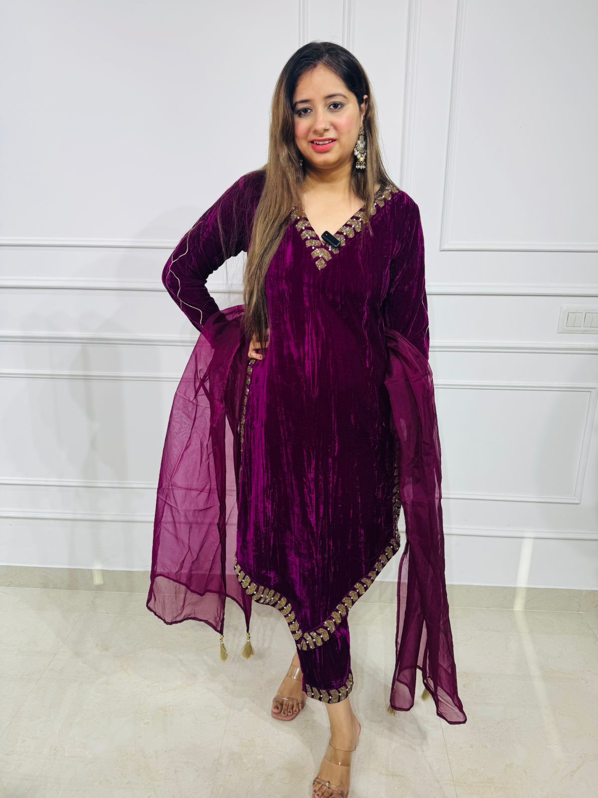 Soren | RoyalVelvet Magenta Velvet Embellished Suit Set – V-Neck Handwork Kurta with Matching Pants & Dupatta