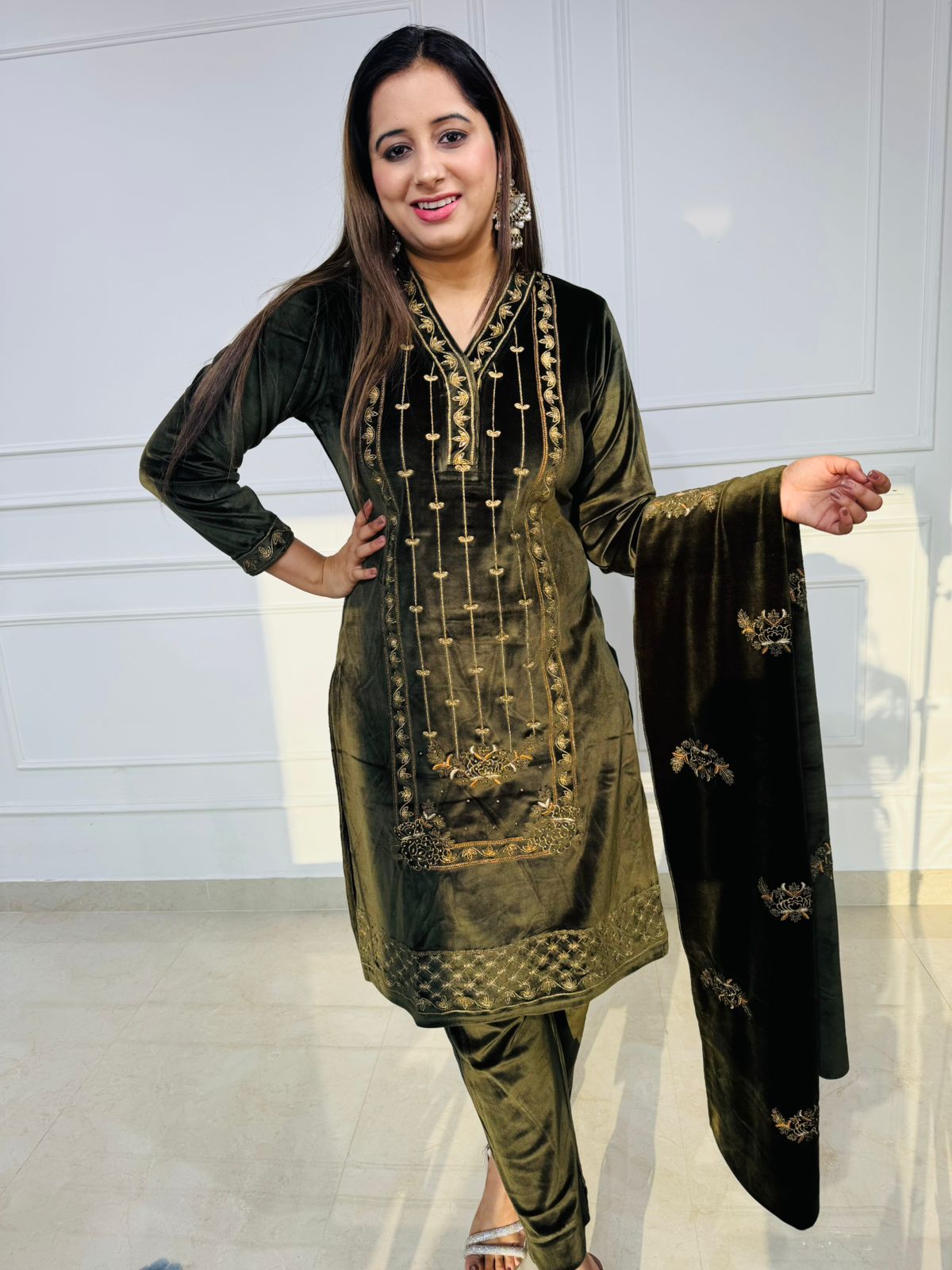 Zevra | V-Neck Kurta with Matching Dupatta & Pants for Winter Parties