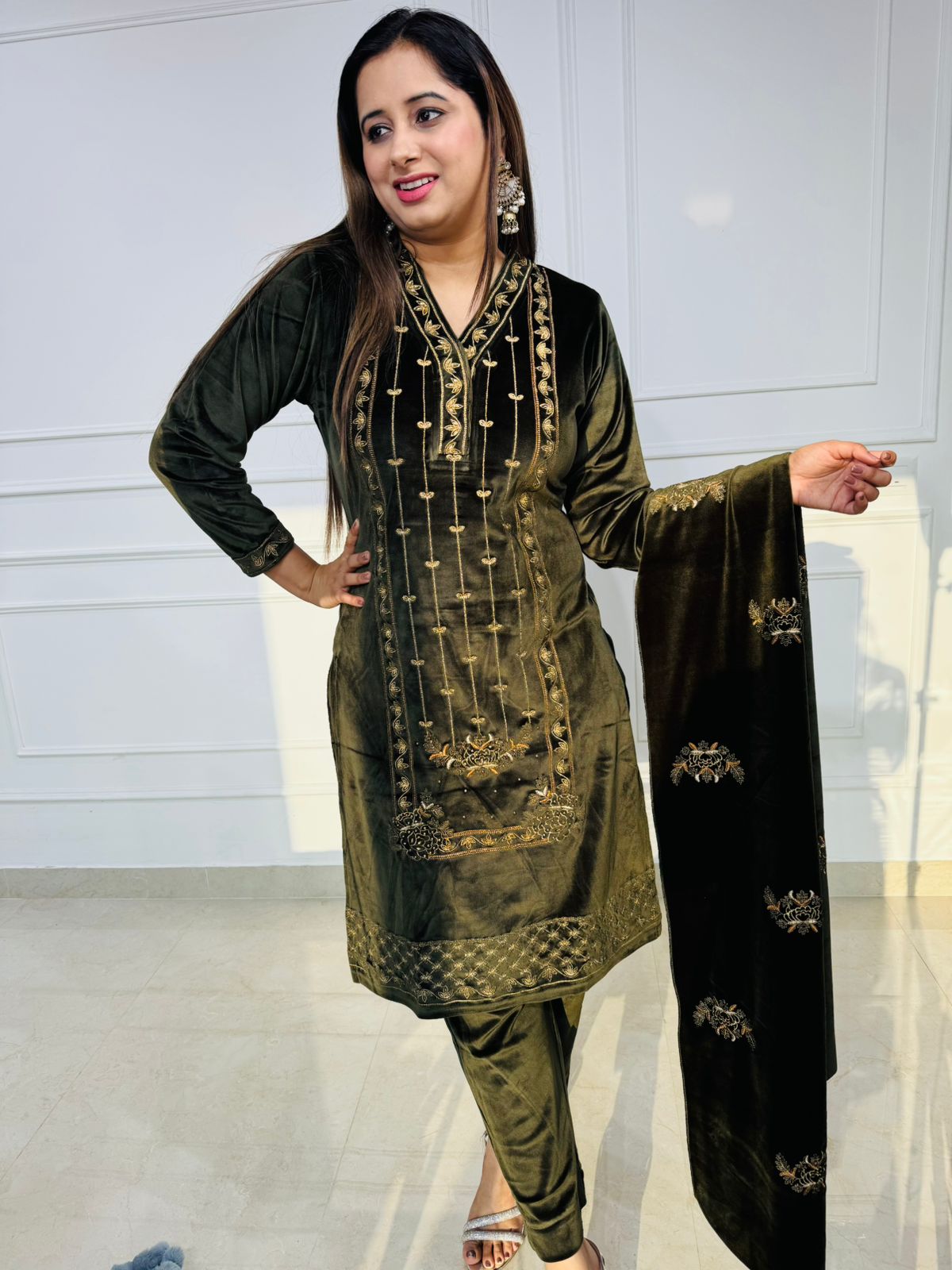 Zevra | V-Neck Kurta with Matching Dupatta & Pants for Winter Parties