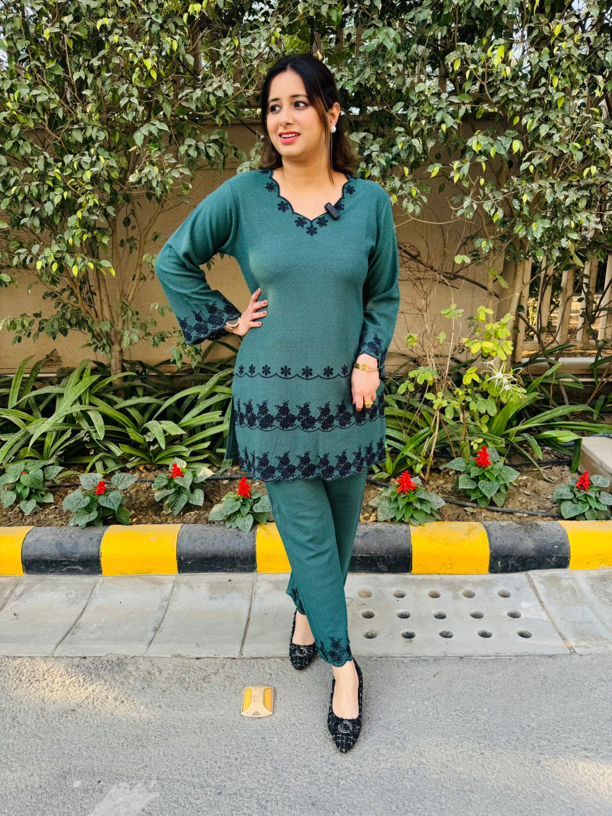 Zeph | Bottle Green Woollen Kurta Pant Co‑Ord Set with Black Floral Lace Detailing for Winter Office & Casual Wear