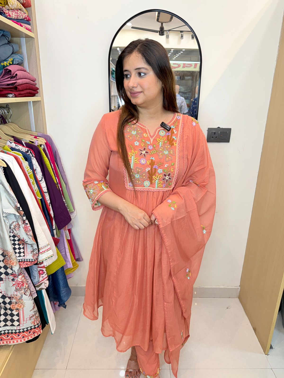 Saanvi | Peach Malchanderi Embroidered Suit Set