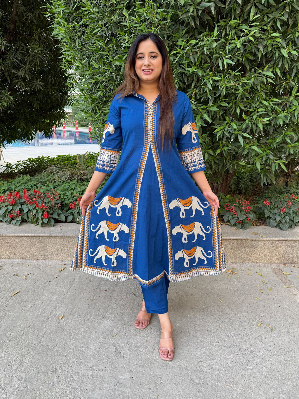Neelvya | Indigo Printed Kurta Pant Set