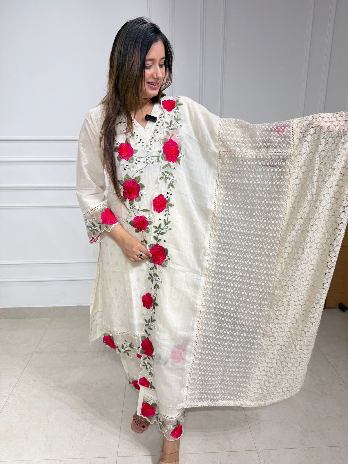 Gulbahar 🌹 | Ivory Floral Embroidered Kurta Set with Dupatta