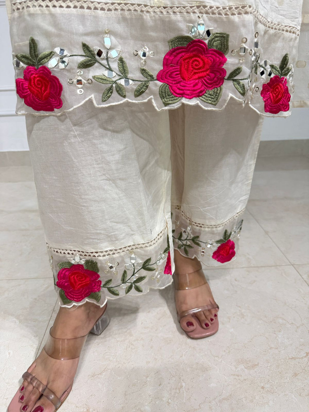 Gulbahar 🌹 | Ivory Floral Embroidered Kurta Set with Dupatta