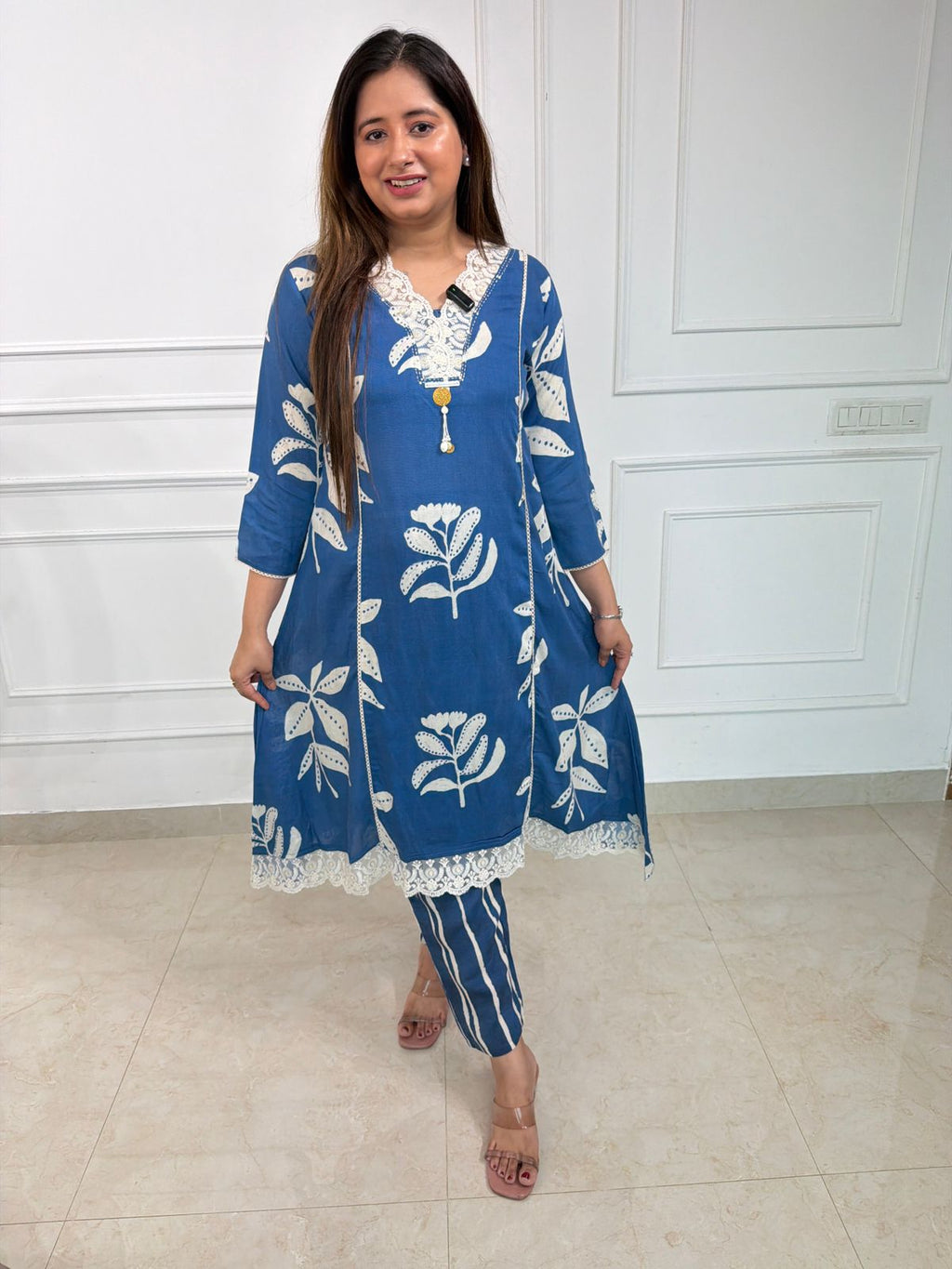 Nevria | Printed Lace Kurta Set