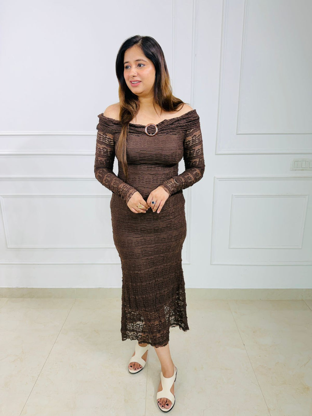 Elara | Off-Shoulder Textured Midi Dress Ring Detail Bodycon Midi Dress