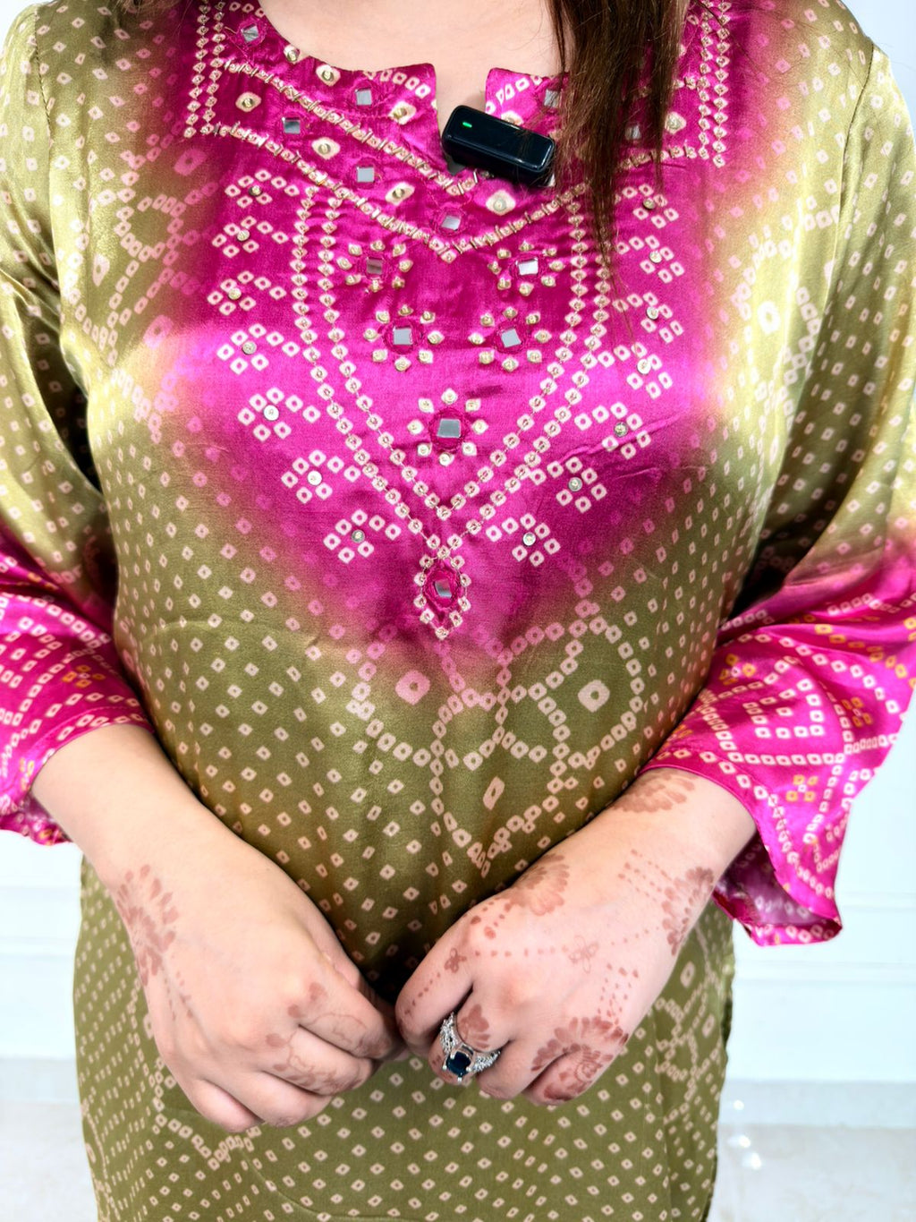 Heer – Olive Green & Rani Pink Bandhani Printed Suit Set with Dupatta