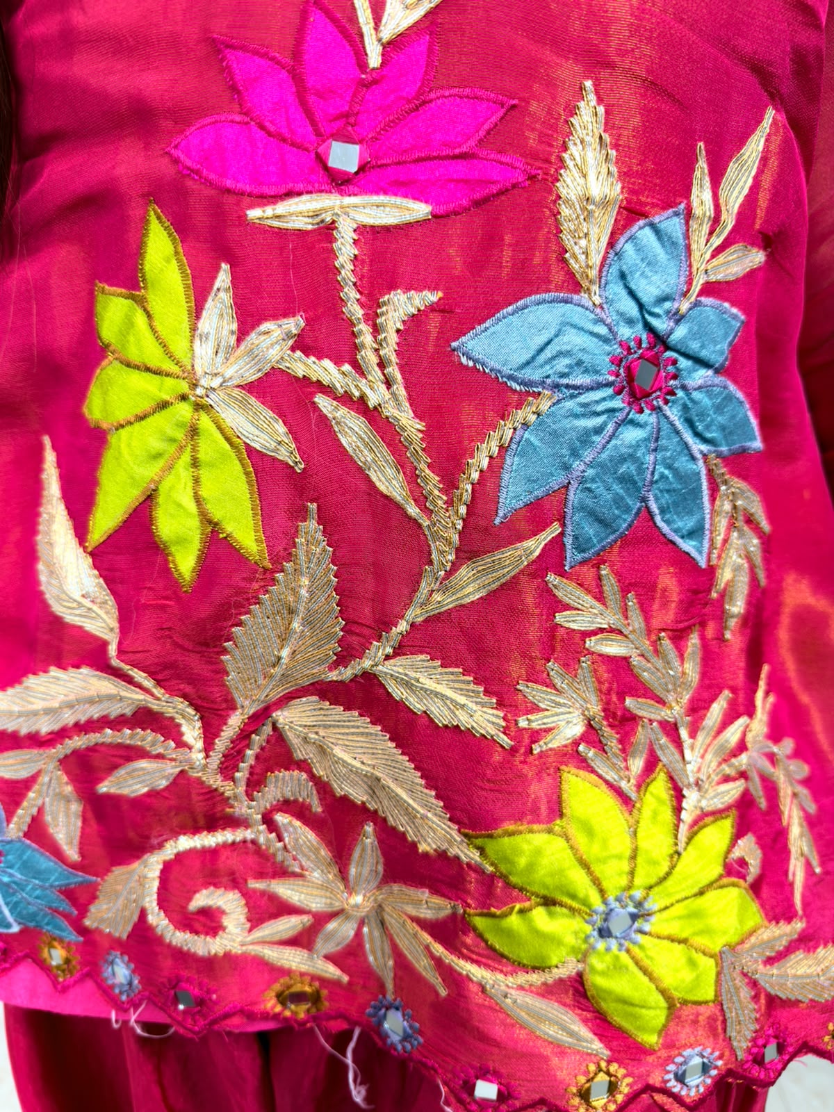 Aarvi | Pink Floral Embroidered 3-Piece Suit Set with Dupatta