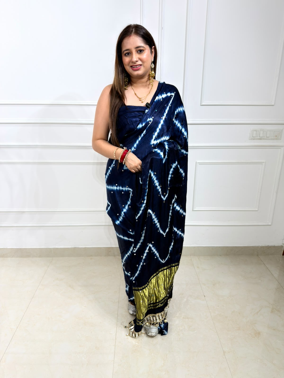 Zaymira | Navy Blue Shibori Saree with Contrast Olive Green Border