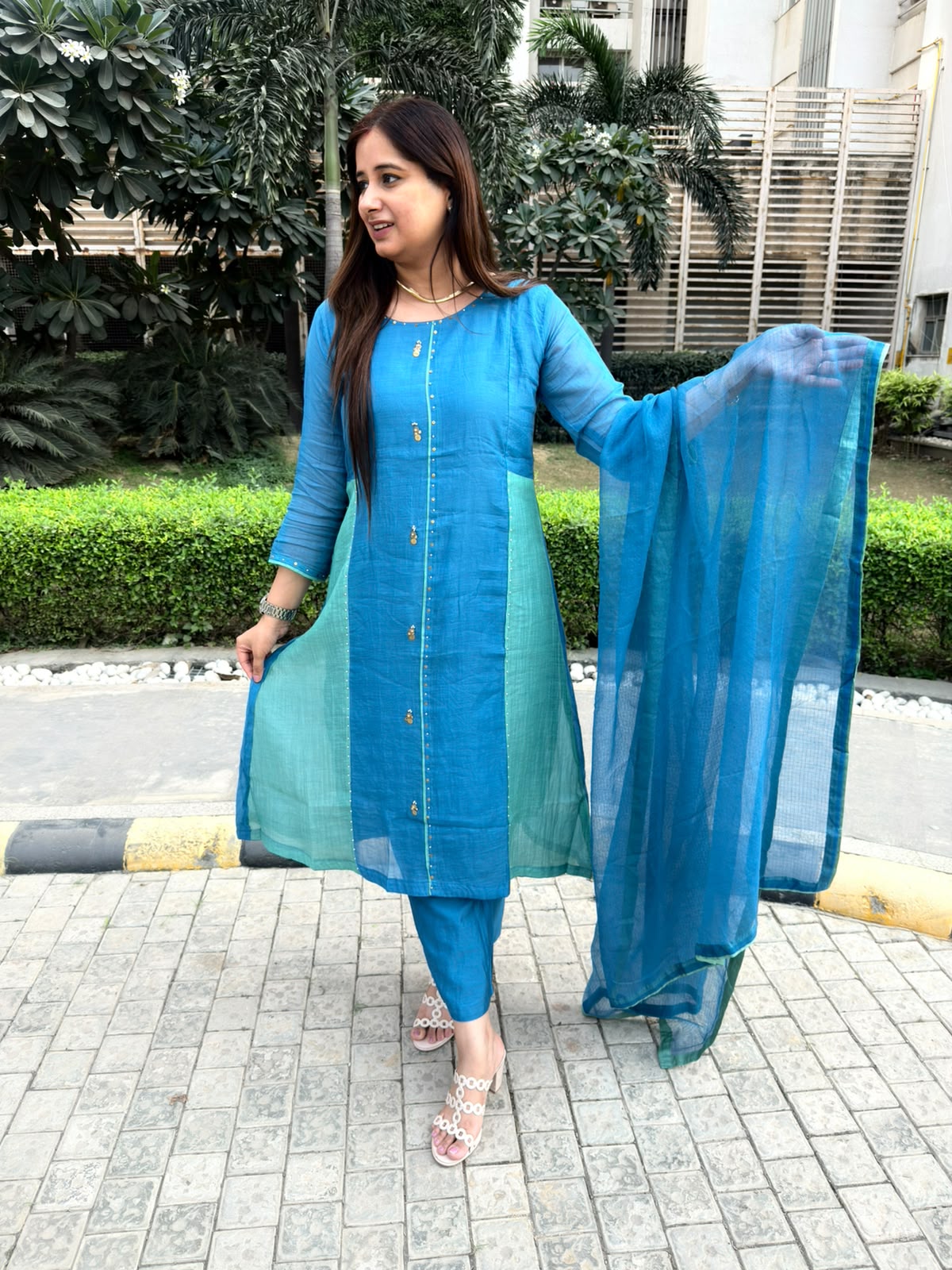 Azuvera – Blue & Aqua Mul Cotton Suit Set with Straight Pants & Dupatta