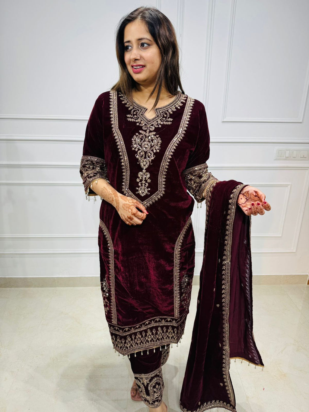 Mehr | Velvet Embroidered Suit Set