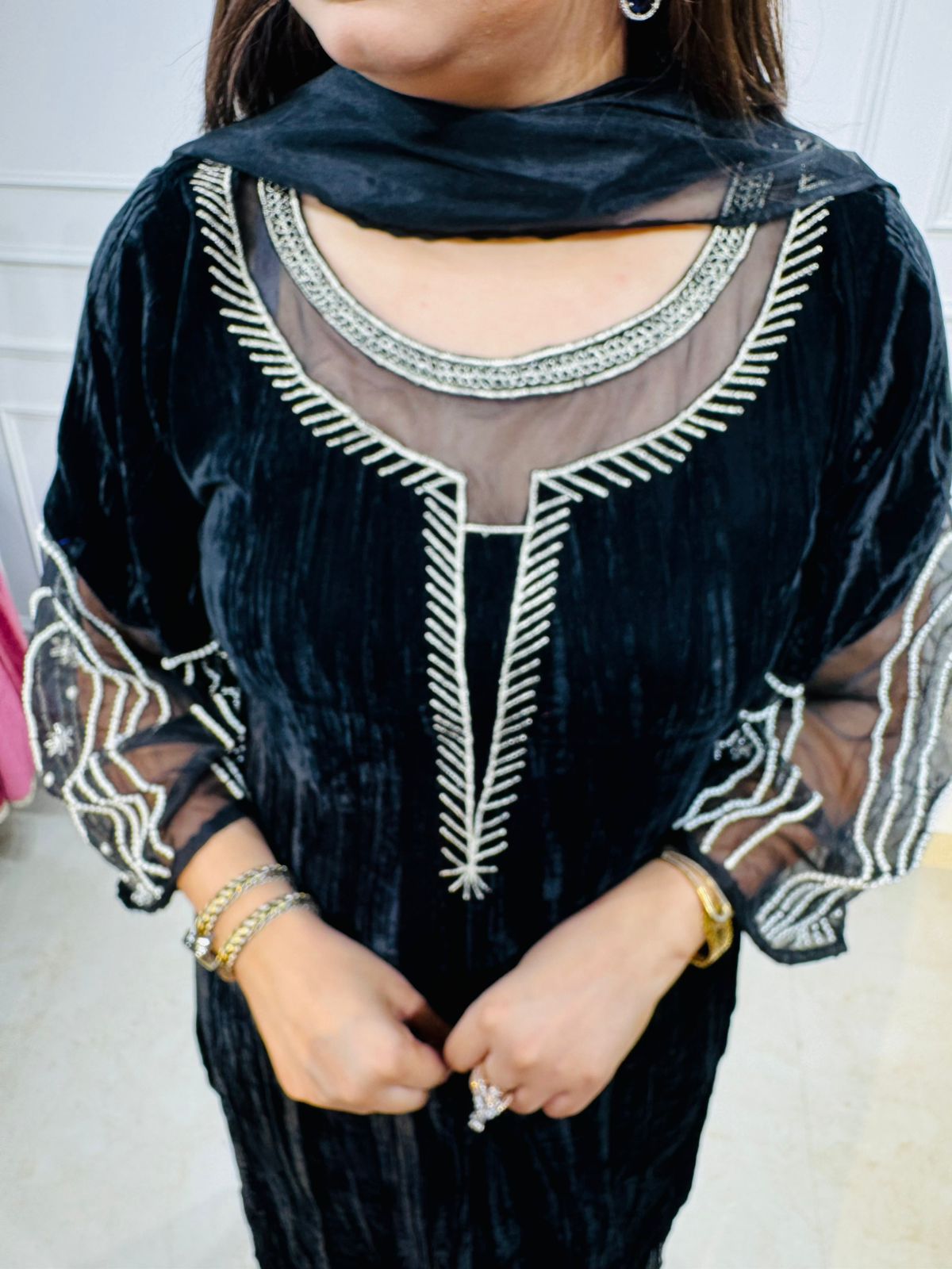 Zyana | Velvet Sheer Detail Kurta Set