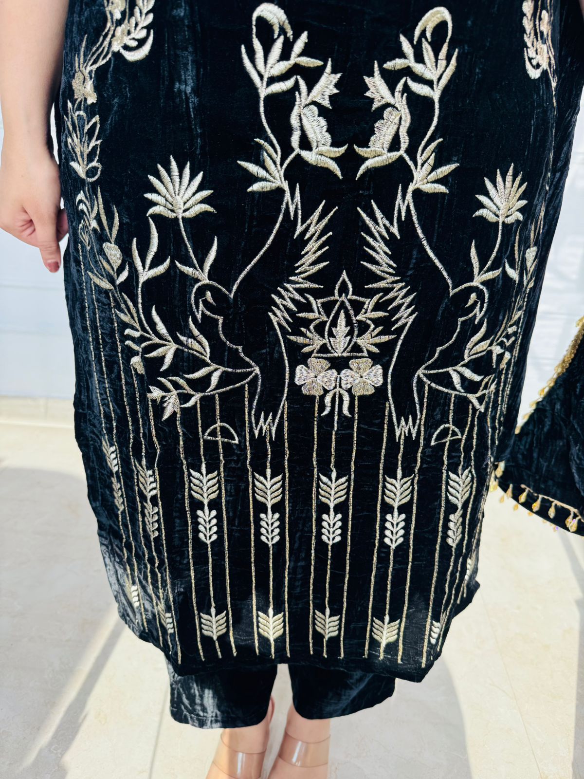 Kashish | Black Velvet Heavy Embroidered Kurta Set